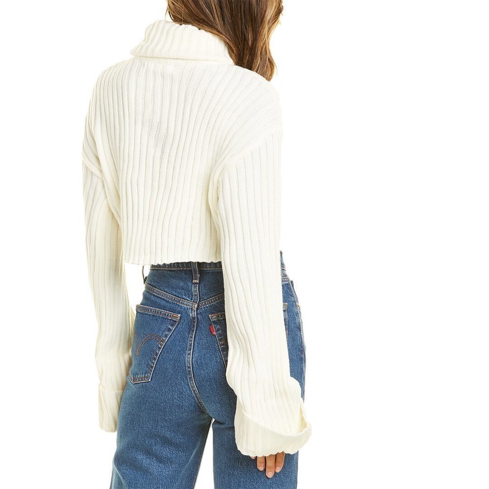 Avantlook Cropped Sweater - Picture 2 of 4